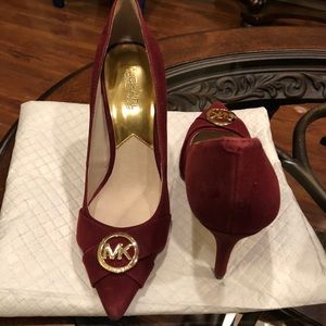 Womens gorgeous michael kors shoe. Work twice